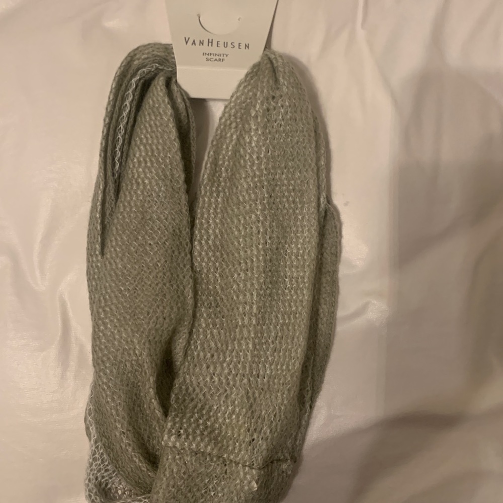 Van Heusen Infinity Scarf